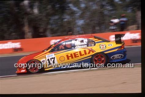 Bathurst 1000 2002 Photographer Marshall Cass Code 02 B02 074