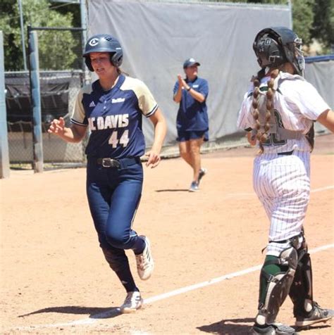 Softball Uc Davis Ends Season With Sweep Aggies