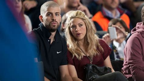 Shakira Y Piqué Protagonizan Fuerte Discusión Las Fotos — Fmdos