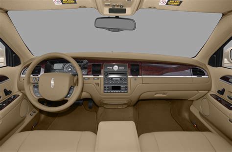 2011 Lincoln Town Car Specs Prices Mpg Reviews And Photos