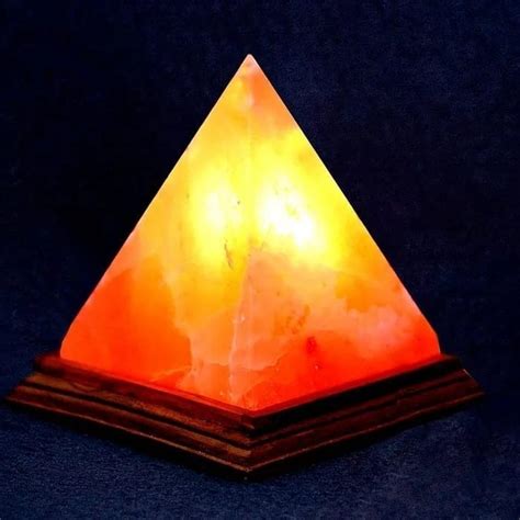 Соляная лампа "Пирамида" 2,5 кг купить в Минске с доставкой, цена - МамаШоп