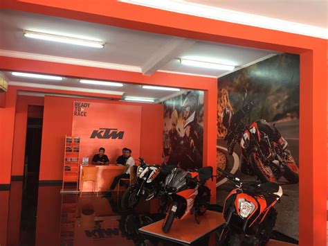 Ktm Surabaya Resmi Beroperasi Gelar Ktm Bike Week Di Tunjungan Plaza