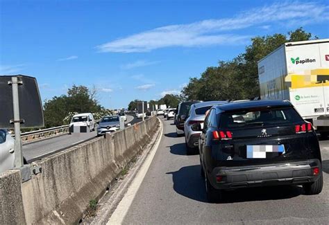 Incidente Sulla Statale 16 Traffico Bloccato Da Mola Verso Bari