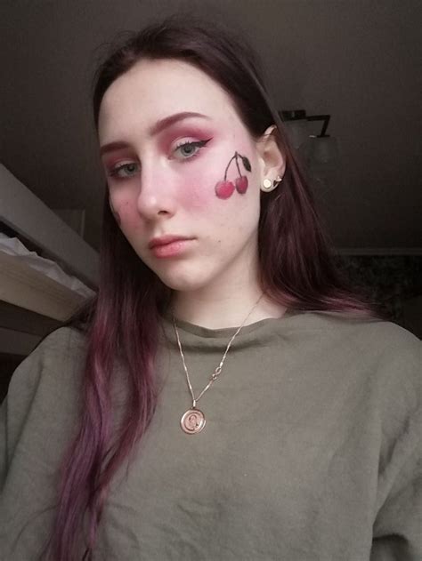 Макияж с черешней🍒