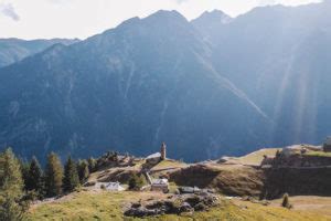 Graub Nden Schweiz Sch Ne Orte Zwischen Poschiavo Davos