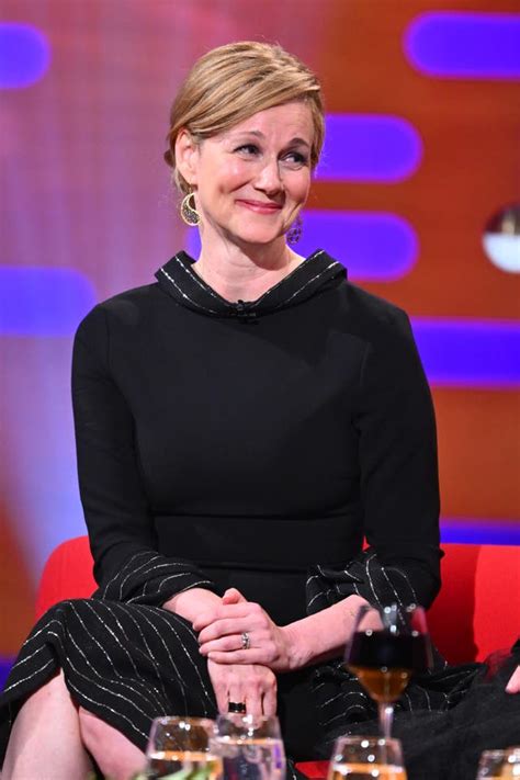 Ozark Star Laura Linney On Working With ‘titan Dame Maggie Smith