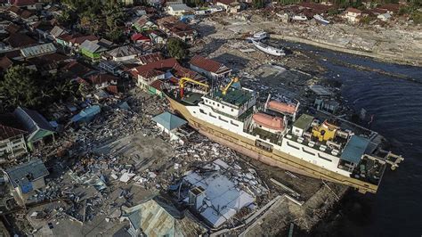 Tsunami Katastrophe in Indonesien über 1200 Tote