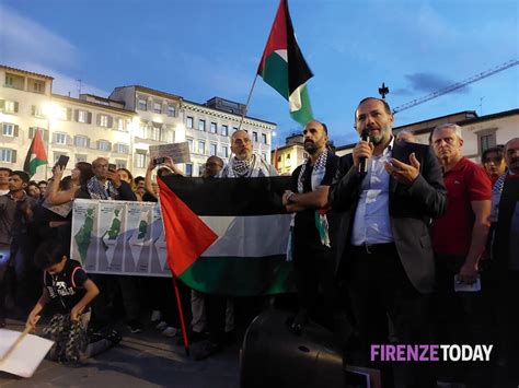 FOTO Manifestazione Per La Palestina A Firenze