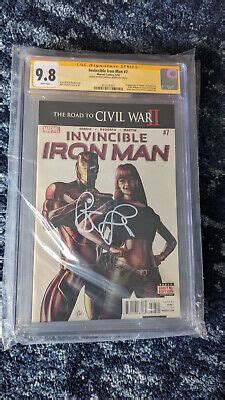 Invincible Iron Man 7 CGC 9 8 SS Brian MIchael Bendis First Riri