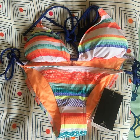 BNWT Ripcurl Sun Gypsy Triangle Bikini Women S Fashion Swimwear Bikinis Swimsuits On Carousell
