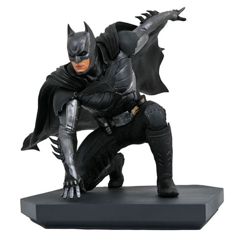 Dc Gallery Injustice 2 Batman Statue Entertainment Earth