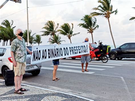 Moradores De Intermares Fazem Protesto Contra Gest O Do Prefeito De