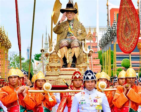 World 2 Thailand Crowns New King For 1st Time In 69 Years