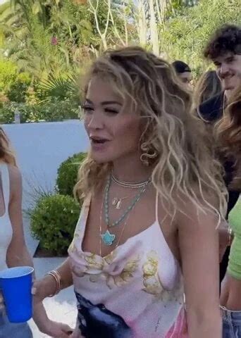 Rita Ora Poil Vid Os Porno Et Sex Tapes Xhamster