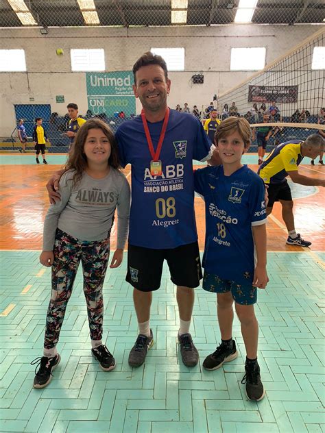 Time De Voleibol Do Uni O Fica O Vice Na Etapa Da Liga Ga Cha Em Bag