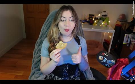 SymbaLily Nude OnlyFans Leaks Fappening FappeningBook