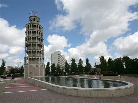 Leaning Tower Of Pisa Wallpaper - WallpaperSafari