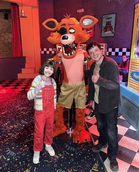 Josh Hutcherson Piper Rubio Foxy In Fnaf Movie Fnaf Freddy