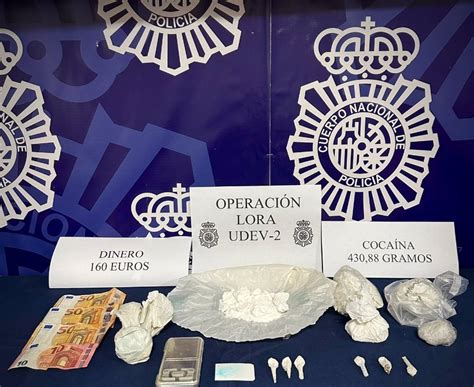 Dos Detenidos Al Desarticular Un Punto De Venta De Drogas En Una