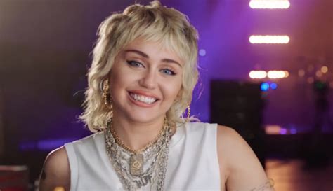 Miley Cyrus Estrela Do Rock De Alto Nvel Segundo Forbes