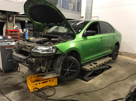 Замена радиатора кондиционера — Skoda Rapid (1G), 1,6 л, 2017 года ...