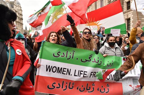 Iran Die Protestbewegung Im Iran Bewährungsprobe Für Eine