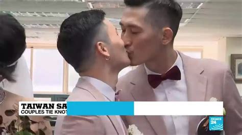 Taiwan Holds First Same Sex Marriages In Historic Day For Asia Youtube