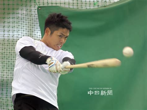 中日新聞写真部 On Twitter 【ドラゴンズ】 ランチタイムに打撃練習をする根尾選手💪 根尾昂 沖縄キャンプ ドラゴンズ