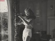 Naked Dona Drake Added By Sina