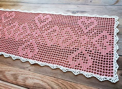 Ravelry Heart Table Runner Pattern By Raine Eimre