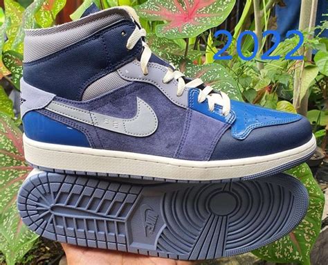 Air Jordan 1 Mid Se Craft Obsidian