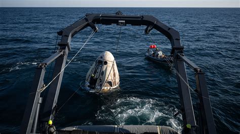 Nasas Spacex Crew 4 Splashdown Nhq202210140026 Support … Flickr