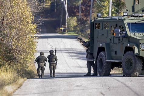 Caccia Al Killer Della Strage In Maine Spunta Un Biglietto Di Robert