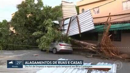 V Deo Moradores Ficam Sem Luz Ap S Queda De Rvore Em Cima De Carro