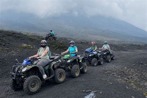 ケツァル港からatvでパカヤ火山への寄港地観光。、提供元：guate Tours By Nelson プエルト・ケツァル グアテマラ