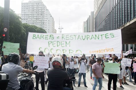 Funcion Rios E Donos De Bares E Restaurantes Protestam Contra