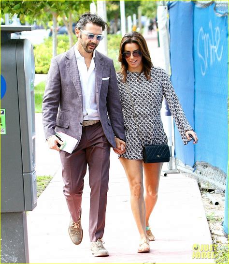 Eva Longoria Takes Her Bikini Her Boyfriend To Miami Photo