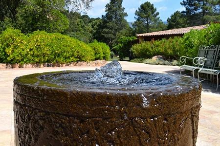 15 Types of Fountains to Class Up Any Home, Garden, or Business - WR