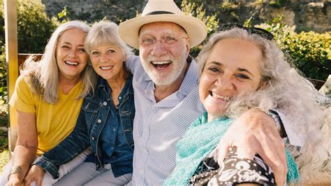 Por qué los baby boomers son la generación más afortunada de la