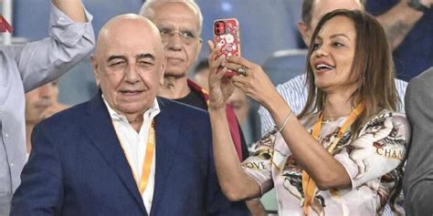 Terzo Matrimonio Per Adriano Galliani Convola A Nozze Con Helga Costa