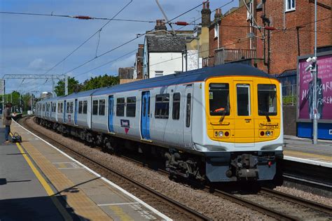 Govia Thameslink Class 319 319430 West Hampstead London Flickr