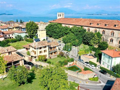 Vendita Appartamento Desenzano Del Garda Quadrilocale In Via Monte