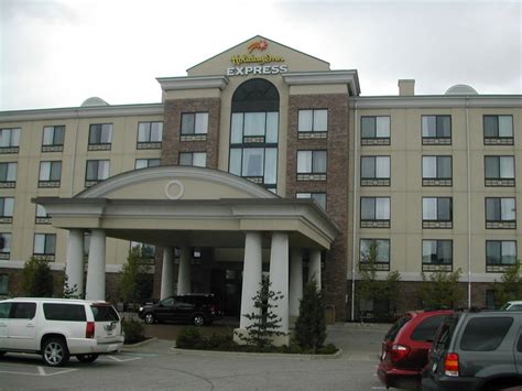 Holiday Inn Express & Suites ERIE (SUMMIT TOWNSHIP) - 1 Reviews - 8101 ...