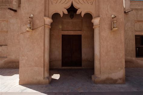Premium Photo Old Dubai Traditional Arabic Streets In Historical Al
