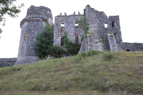 Château de Bidache monument historique à l état de ruines TOUTES