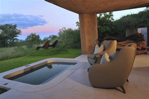 Sabi Sabi Earth Lodge - Southern Destinations