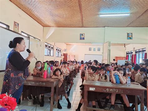 Menghadiri Undangan Sebagai Penarasumber Sosialisasi Dan Edukasi Kepada