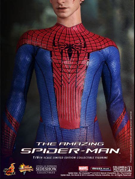 Hot Toys SPIDER MAN And ALIENS VS PREDATOR REQUIEM Figures