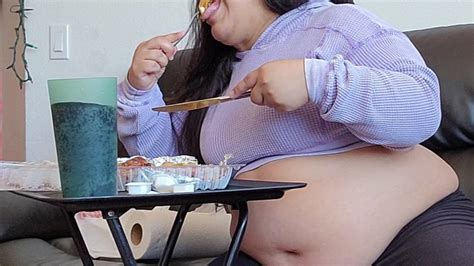 Stuffing My Round Belly Fat Chat With Roscoe S Chicken Waffles Devi Thikk BBW Clips Sale