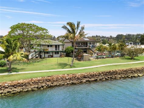 55 Sunset Boulevard Tweed Heads West Nsw 2485 Au